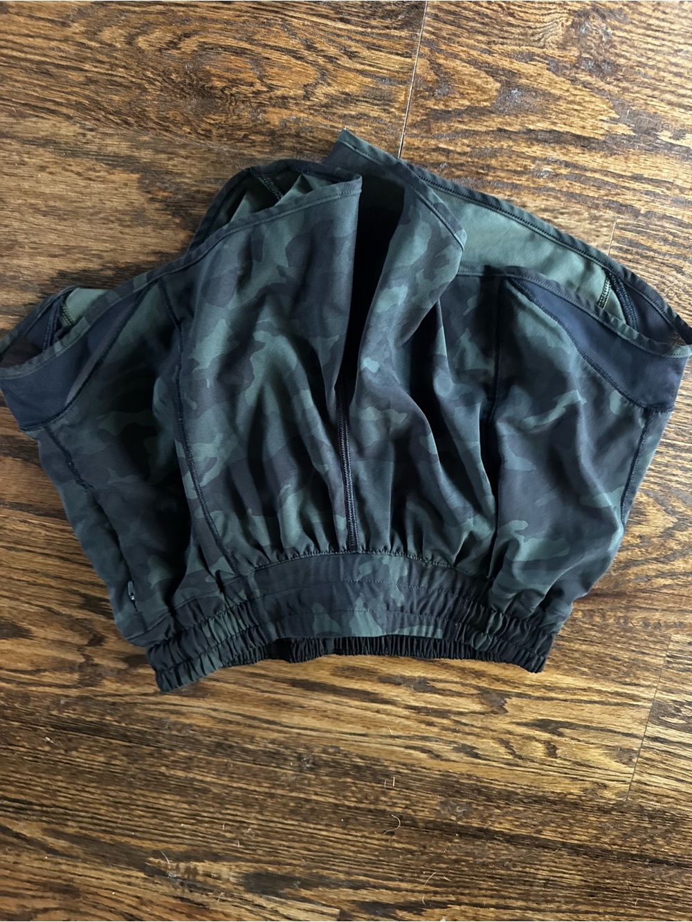 lululemon athletica Black Camo Running Shorts - Picture 3 of 3